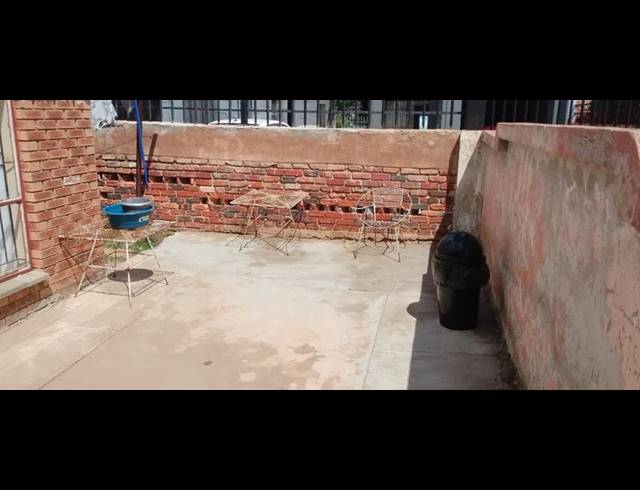 2 BEDROOM HOUSE FOR SALE IN SOSHANGUVE K